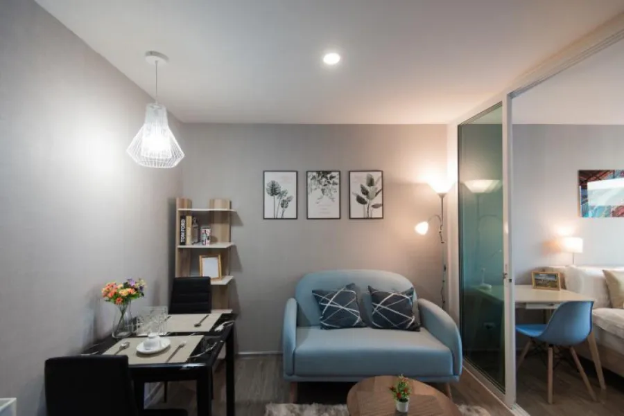 ให้เช่า คอนโด รีช พหลโยธิน 52 ชั้น 8 วิวสระ ห้องสวย ตกแต่งจัดเต็ม จองเลย อย่าปล่อยพลาด