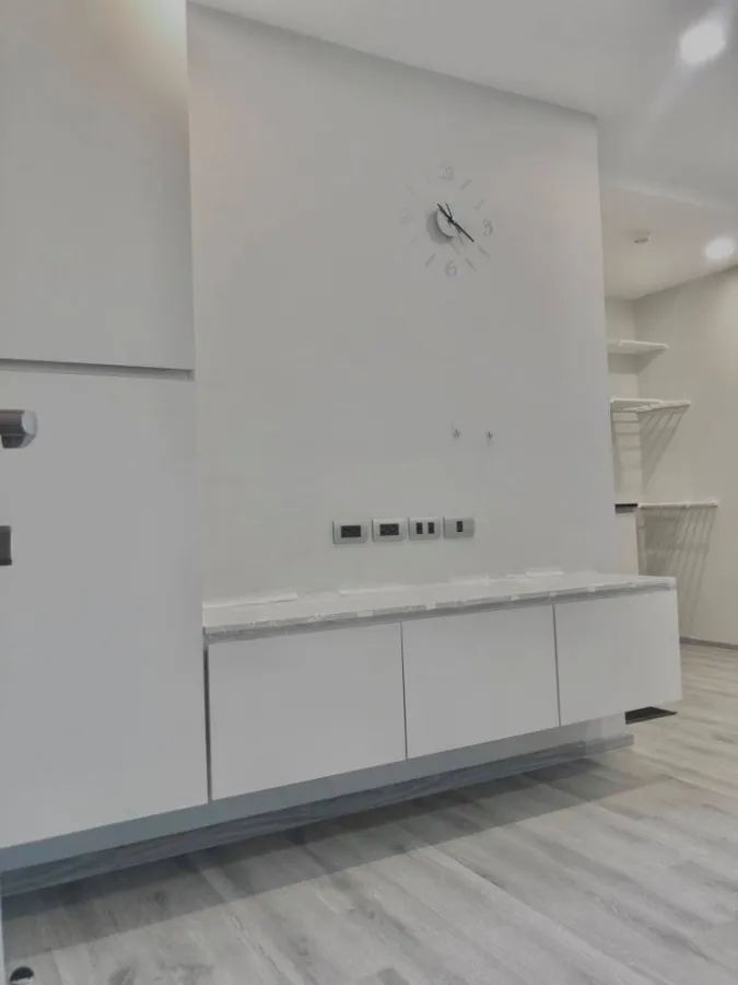 Sell/Rent The Urban Attitude Condo, Bearing 14, corner room, convenient transportation, ready to book, don't wait.