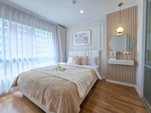 For sale Lumpini Park Riverside - Rama 3, high floor room, beautifully decorated. There is good furniture. If interested, reserve now.