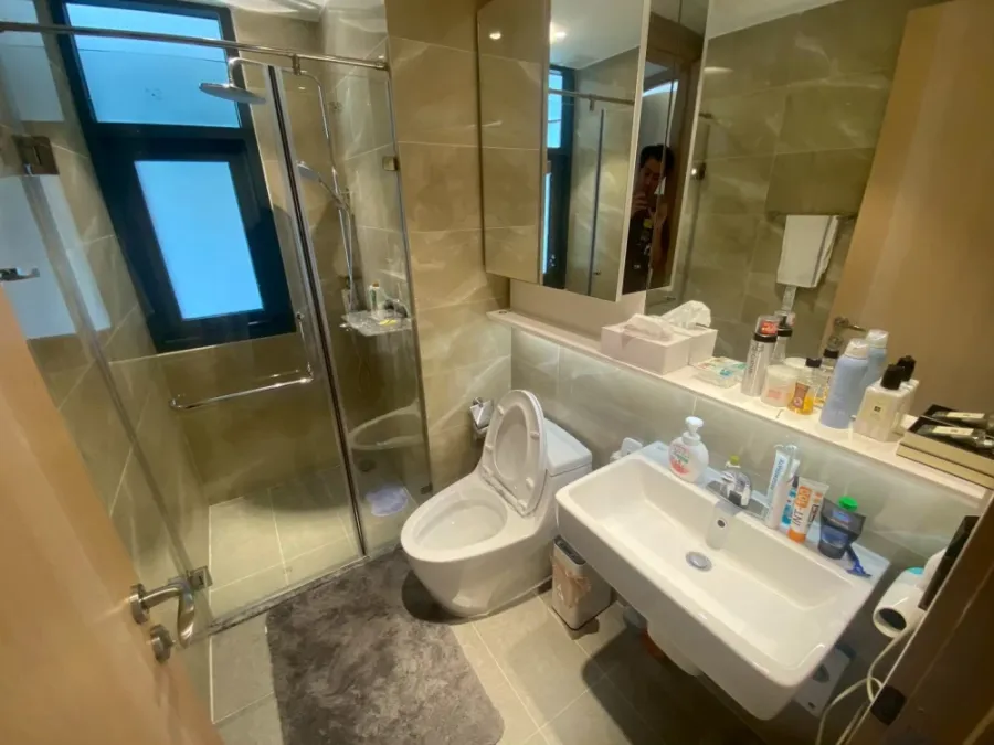 ให้เช่า Regal Sathorn-Narathiwat ห้องพร้อมอยู่ เฟอร์พร้อม ชั้นสูง จองเลย