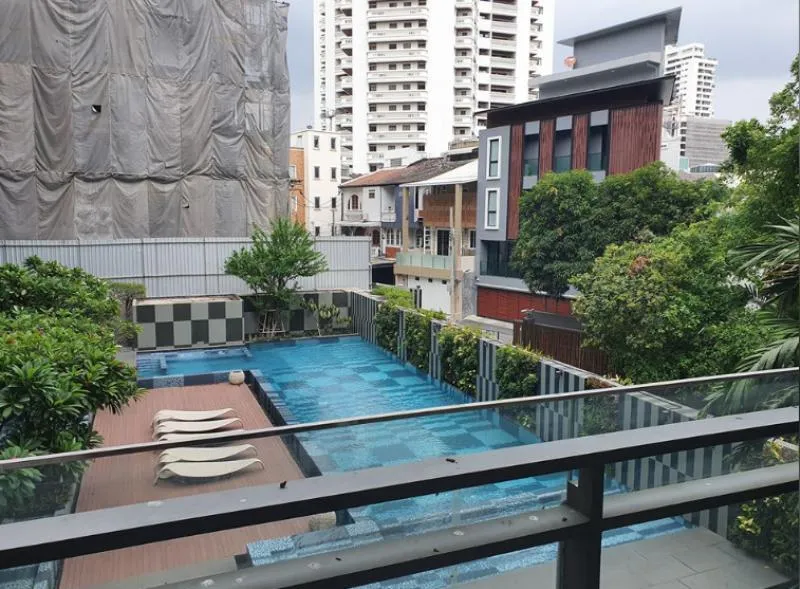 ขายด่วน คอนโด เวีย โบทานี สุขุมวิท 47 ชั้น3 วิวสระ พร้อมอยู่ อย่ารอช้า