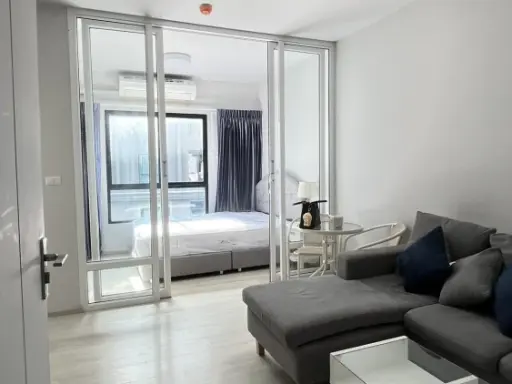 For rent: UNIO Ramkhamhaeng - Serithai. Comfortable room, great location, and complete amenities. Book now!