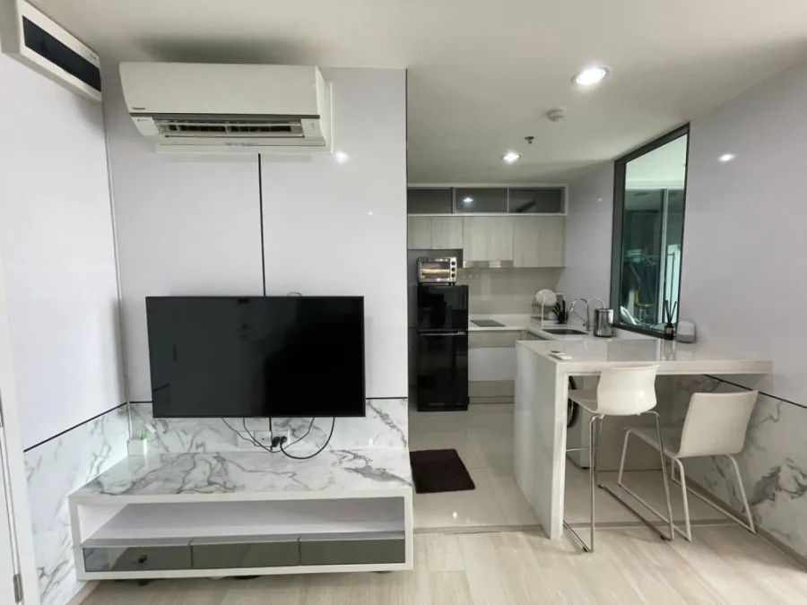 Selling Life Pinklao, high floor, decorated in minimal style. view of the Chao Phraya River Special price that you can't miss.