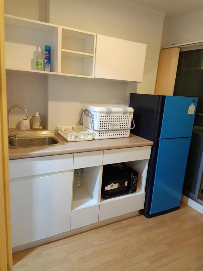For rent, Lumpini Place Srinakarin-Huamark Station, a separate room. Complete electrical appliances. Hurry up to reserve.