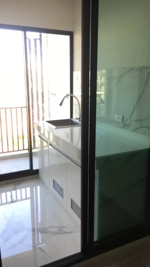 For rent: REACH Phahonyothin 52, 7th floor, fully furnished, ready to move in, reserve now.