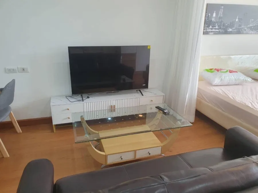 Condo for rent, Supalai Park Phahonyothin 21, studio room, lots of usable space, auspicious number, Sai Mu, don't miss it.