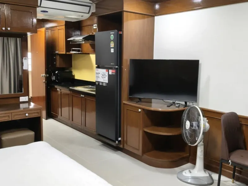 Condo for Rent – Sukhumvit Suite ✨ 📍 คอนโดตั้งอยู่ใน ซอยสุขุมวิท 13 ทำเลดี ใจกลางเมือง เดินทางสะดวก