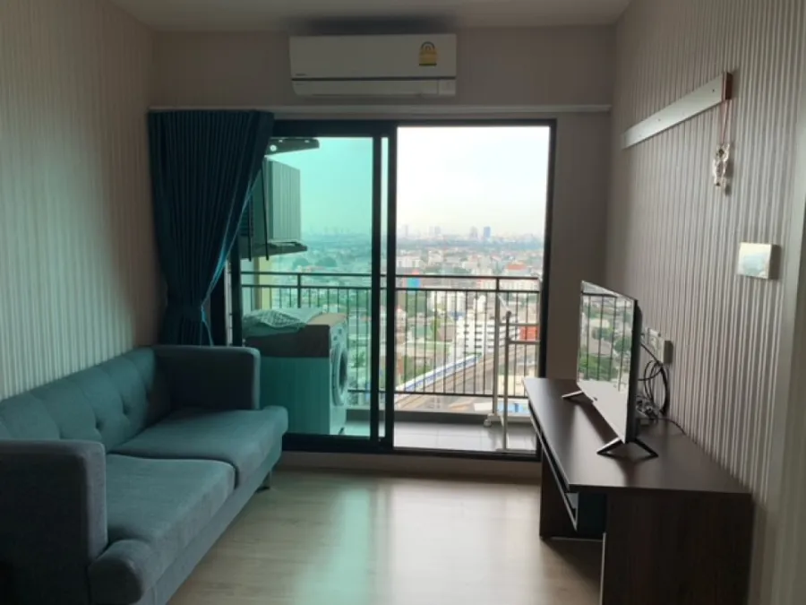 Quick sale!! Thana Astoria Condo, 21st floor, beautiful room, ready to move in, convenient to travel, near MRT, hurry and book now!!