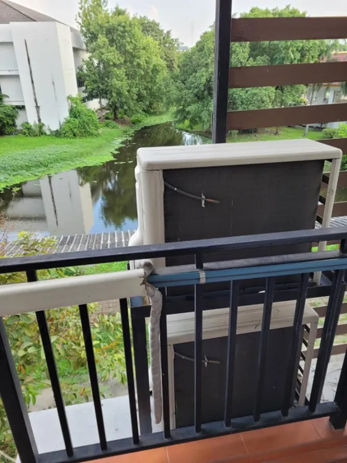 For rent, Regent Home 25 Tiwanon, large room, has a useful space. Plus a lot of electrical appliances. Book now.