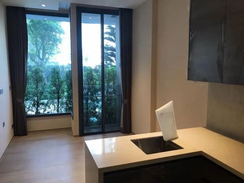 For sale, for rent!! Condo The Es Asoke, brand new room, good location for investment, easy to rent out, hurry up and book now!!