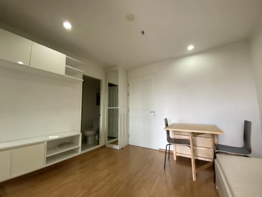 For rent!! Condo U Delight @ On Nut Station, 10th floor, pool view. Fully furnished Ready to move in!!