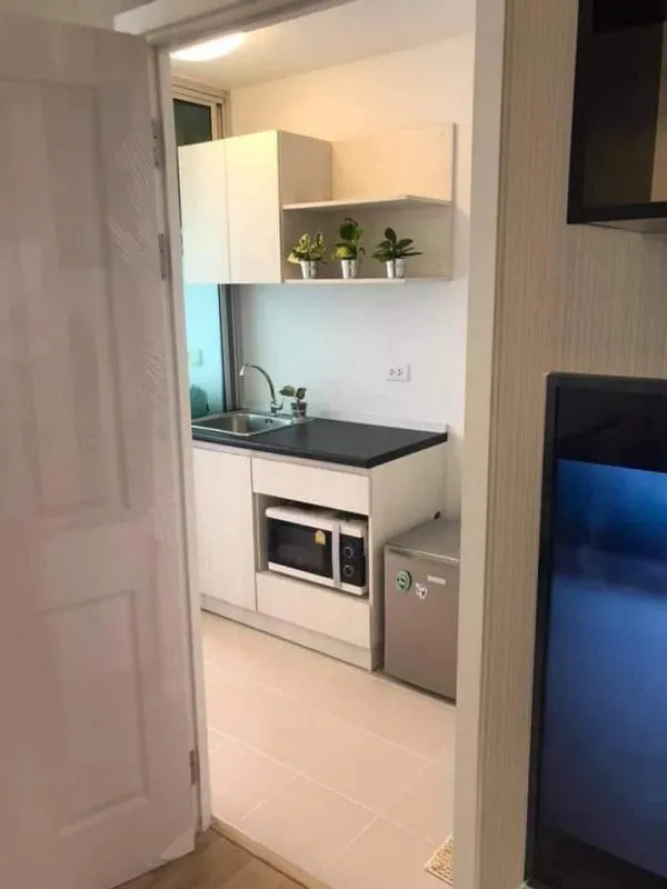 Hurry up, corner room, quiet, very few passers-by, very private, rent Plum Condo, Phahon Yothin 89