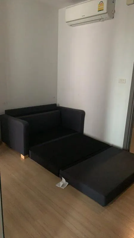 ** Condo for rent: The Base Rama 9 - Ramkhamhaeng ** Good atmosphere, not hot, full furniture, ready to move in, rent now!