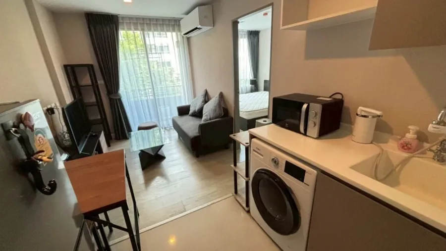 ให้เช่า Metro Luxe Ratchada ชั้น 4 ห้องแต่งครบ น่าอยู่ จองเลย ห้ามพลาด
