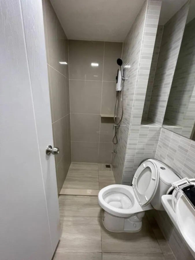 ขาย Plum condo สะพานใหม่ ห้องดูดี กั้นห้องเป้นส่วนตัว ไม่โดนแดดบ่าย ห้องเย็นสบายมาก จองได้เลย