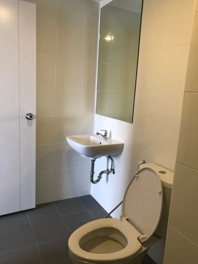 Sell for rent!! Condo Notting Hill, Sukhumvit-Praksa, 8th floor (corner room), fully furnished, ready to move in, don't miss it!!