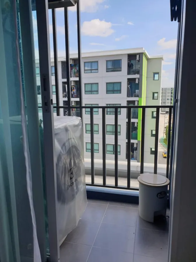 For rent: Happy Condo The Terminal, 1 bedroom, 1 bathroom, fully furnished, plus built-in washing machine. Book now.