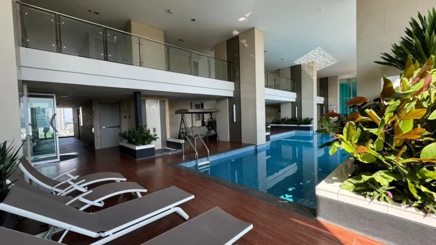 Condo for sale or rent, The Line Phahonyothin Park, south side, decorated in tone-controlled tones, very livable. Don't wait.