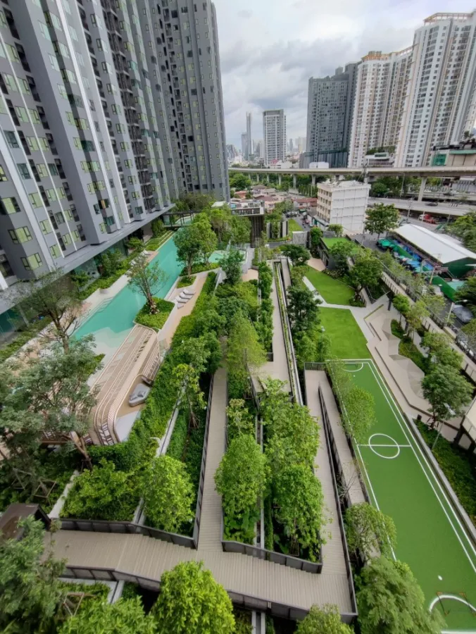 ขายคอนโด Life Sathorn Sierra 2 ห้องนอน 2 ห้องน้ำ เฟอร์ครบ ไม่ร้อนตอนบ่าย วิวสระน้ำ จองเลย
