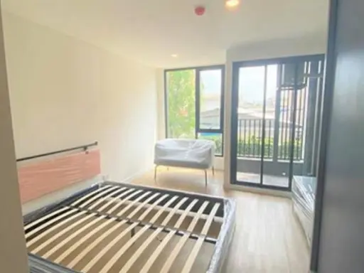For rent Attitude Bu ตึกc ชั้น2 ทิศเหนือวิวสีเขียวพื้นที่ฝั่งตรงข้ามเป็นสนามหญ้าเงียบสงบทิศเหนือ