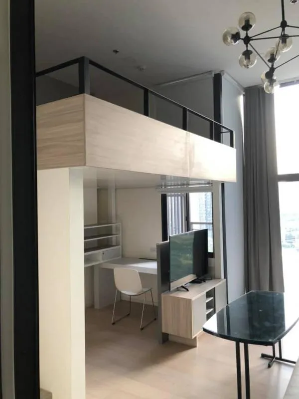 ให้เช่า Chewathai residence Asoke ห้อง Duplex 1 ห้องน้ำ 34.5 ตรม. วิวดี เฟอร์พร้อม อย่าพลาดนะจ๊ะ