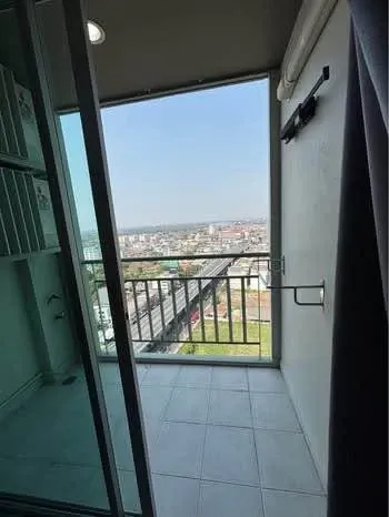 For rent: Lumpini Ville Chaengwattana-Pakkret, Building B, 21st floor. Enjoy stunning Chao Phraya River views from above. Don't miss out!