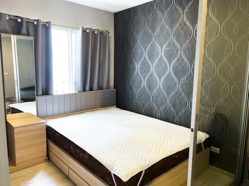 For rent: Aspire Ratchadaphisek 2, with beautiful wallpaper, beautiful view, great atmosphere. Interested? Book now!