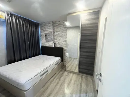 Condo for rent, Centric Ari Station, city view, fully furnished, spacious living room, ready to move in images