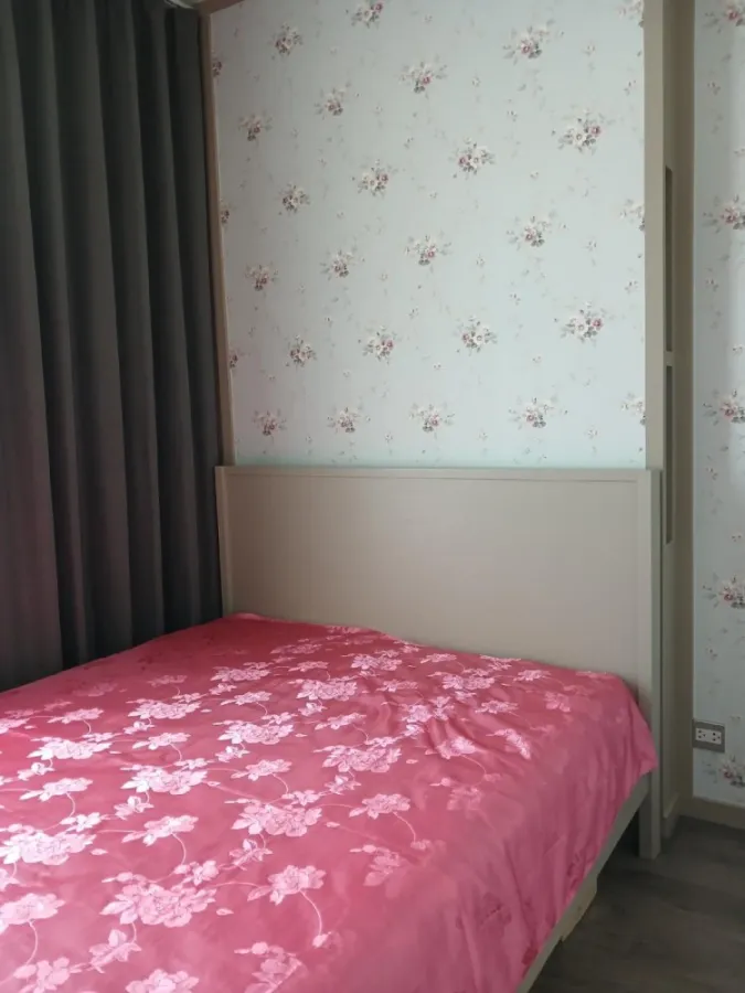 For sale or rent: Whizdom Avenue Ratchada-Lat Phrao, 16th floor, spacious living room, airy, nice room, hurry and reserve now.