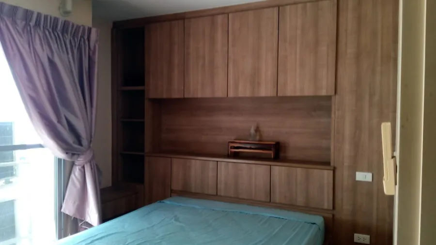 For rent, Park View Vibhavadi, 4th floor, Building A4, corner room, fully furnished and electrical appliances. Book now.