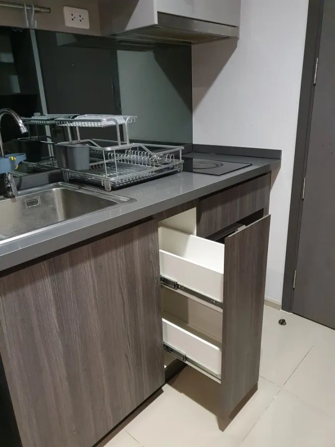 Condo for rent Ideo Ratchada-Sutthisan. room ready Decorated in gray-white tones has a height of 14th floor north