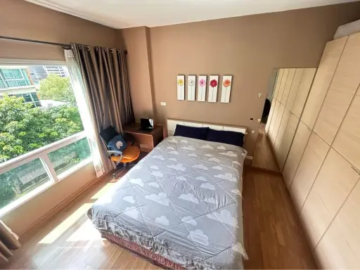For sale: PG Rama 9 Condominium, garden and swimming pool view, spacious room, comfortable and not cramped, you must book this. images