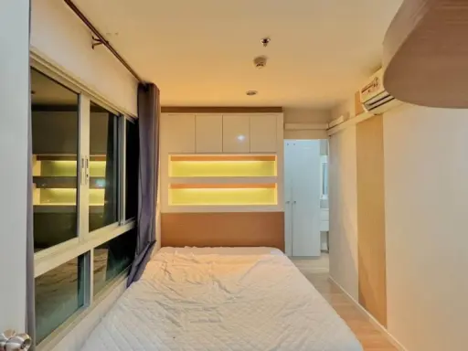 For rent: Lumpini Ville Ramkhamhaeng 60/2, 2 bedrooms, spacious living area, high-quality built-in furniture. Book now! images