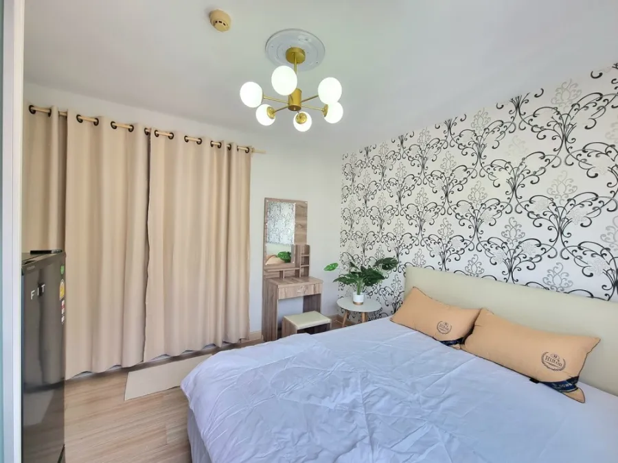 For sale, for rent, Smart Condo Watcharapol, decorated in a minimalist style, fully furnished, not an economical price, book now.
