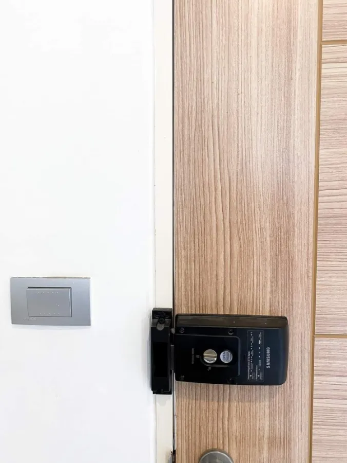 ขาย Condo H2 รามอินทรา 21 ห้องมุม ประตูระบบ Digital Door Lock ลำโพงBluetooth Sound System จองเลยจ้า
