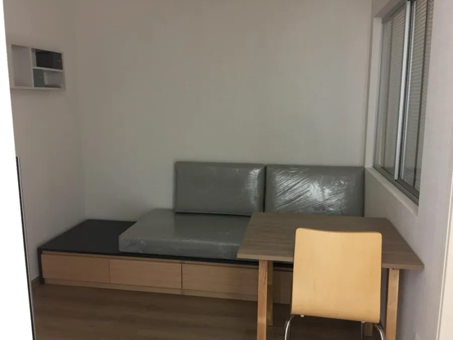 For sale, U Campus Rangsit-Mueang Ek, Building A, 8th floor, comes complete with furniture and electrical appliances. Reserve now.