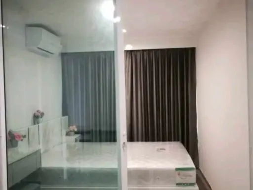 For sale: Rye, Pool Market, separated room. Decorated with a nice bedroom, great built-ins, fully furnished, don't miss out on something good like thi images