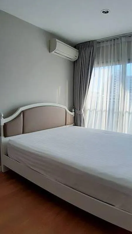Condo for rent, Let Dwell Sukhumvit 26, built in, beautiful, fully furnished, drag your luggage to live.