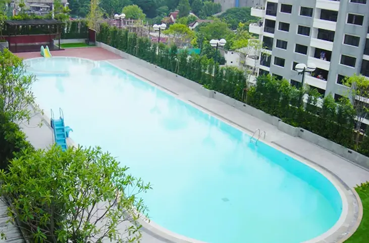 For rent City Resort Sukhumvit 49, spacious and quiet with beautiful view on the 20th floor, hurry and book now.
