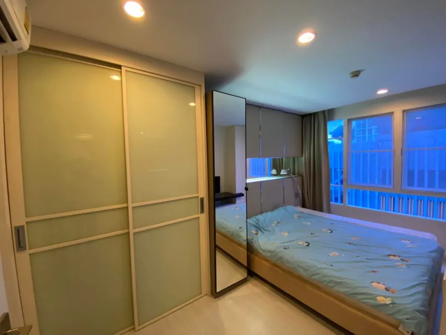 ให้เช่า เดอะ บางกอก สาทร-ตากสิน ห้องสวยหรูเว่อร์ เฟอร์บิ๊วอินอย่างดี พื้นที่กว้างขวาง จองด่วนๆเลยจ้า