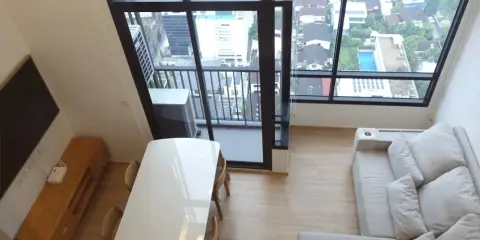 ขาย ให้เช่า Maru Ekkamai 2 แบบ Duplex 2 ห้องนอน 2.5 ห้องน้ำ วิวเมือง ตกแต่งครบ Pet Friendly ไม่จองไหวหรอ