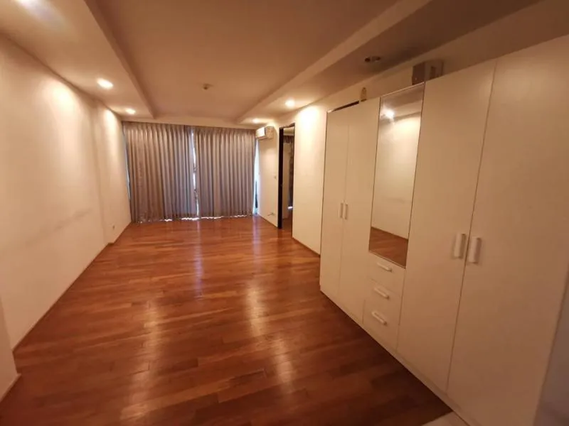ให้เช่า Abstract Paholyothin Park ห้องใหญ่ 50 ตรม. เห็นวิว ชั้น 19 น่าอยู่สุดๆ ย้ายเลย