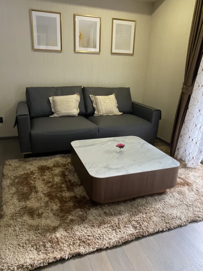 For rent/sale!! Condo Klass Sarasin-Rajdamri The room is decorated very nicely. Fully furnished, near BTS, ready to move in!!