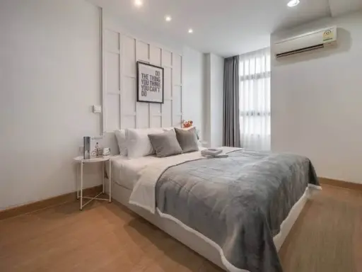 For sale: Baan Nawathara. The room comes fully furnished and equipped with appliances. Fully equipped, great value, complete in one place. Reserve now
