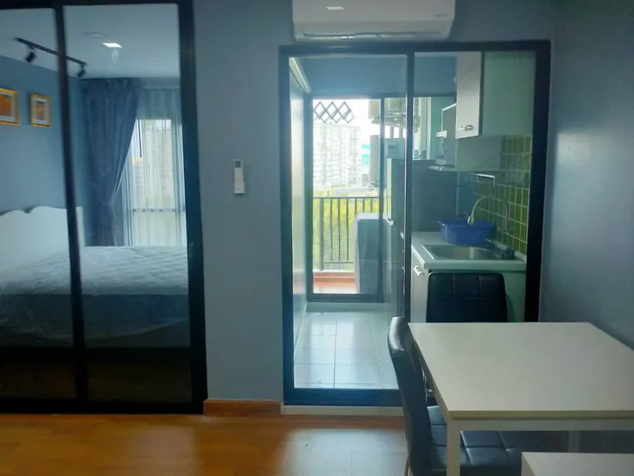 For rent: REGENT HOME 18 CHANGWATTANA-LAKSI, 9th floor, nice room, fully furnished. If you don't book, you'll miss out.