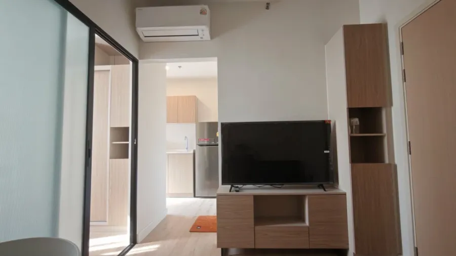 For rent: XIM Suksawat - Rama 3, 1 bedroom, 1 bathroom, 9th floor. Fully furnished and equipped with appliances. Book now!