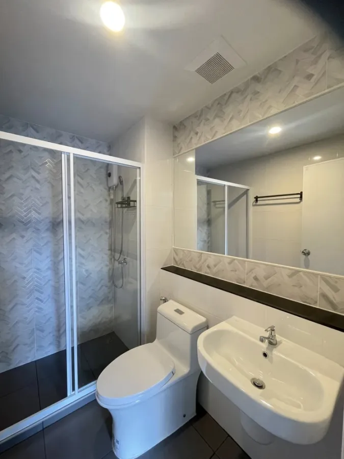ให้เช่า Regent Home Wuttakat ห้องน่าอยู่ ตกแต่งสไตล์มินิมอล สิ่งอำนวยความสะดวกครบ รีบจองเลยจ้า
