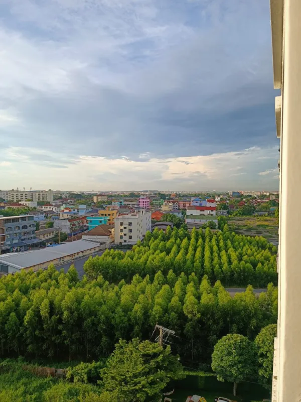 ให้เช่า รีเจ้นท์ โฮม 15 ห้องรีโนเวทปูพื้นใหม่ทั้งหมด ได้วิวโล่งอากาศดีสุดๆ หิ้วกระเป๋าเข้าอยู่เลยจ้า