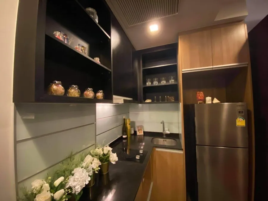 For rent!! Condo Wish Signature Midtown Siam, room number 214, fully furnished, ready to move in immediately, hurry up and book now!!