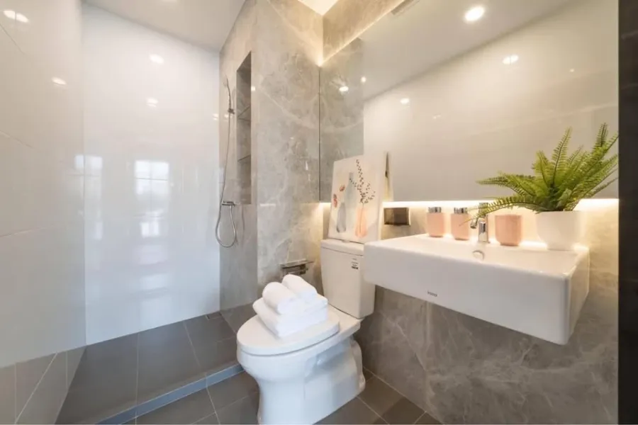 Condo for sale, Origin Plug&play E22 Station, duo space room, complete facilities, buy now, don't miss out.
